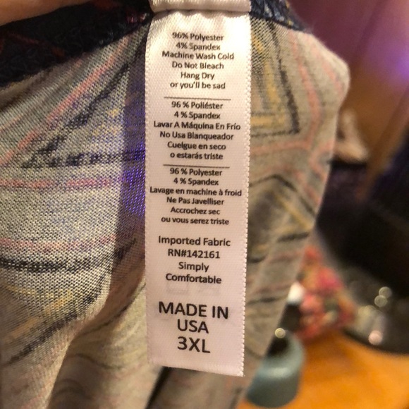 NWT Lularoe Classic Tee 3XL Navy w Triangles - Picture 5 of 5